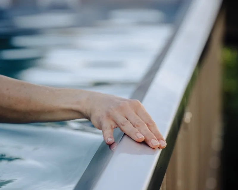 Electric Pool - 4.5m x 2m - Shared Details - 04.webp